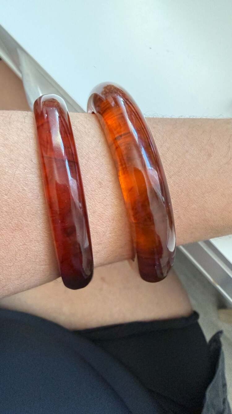 Vintage Bakelite Amber Tortoiseshell Bangle Bracelets Set of 2. - Picture 2 of 6